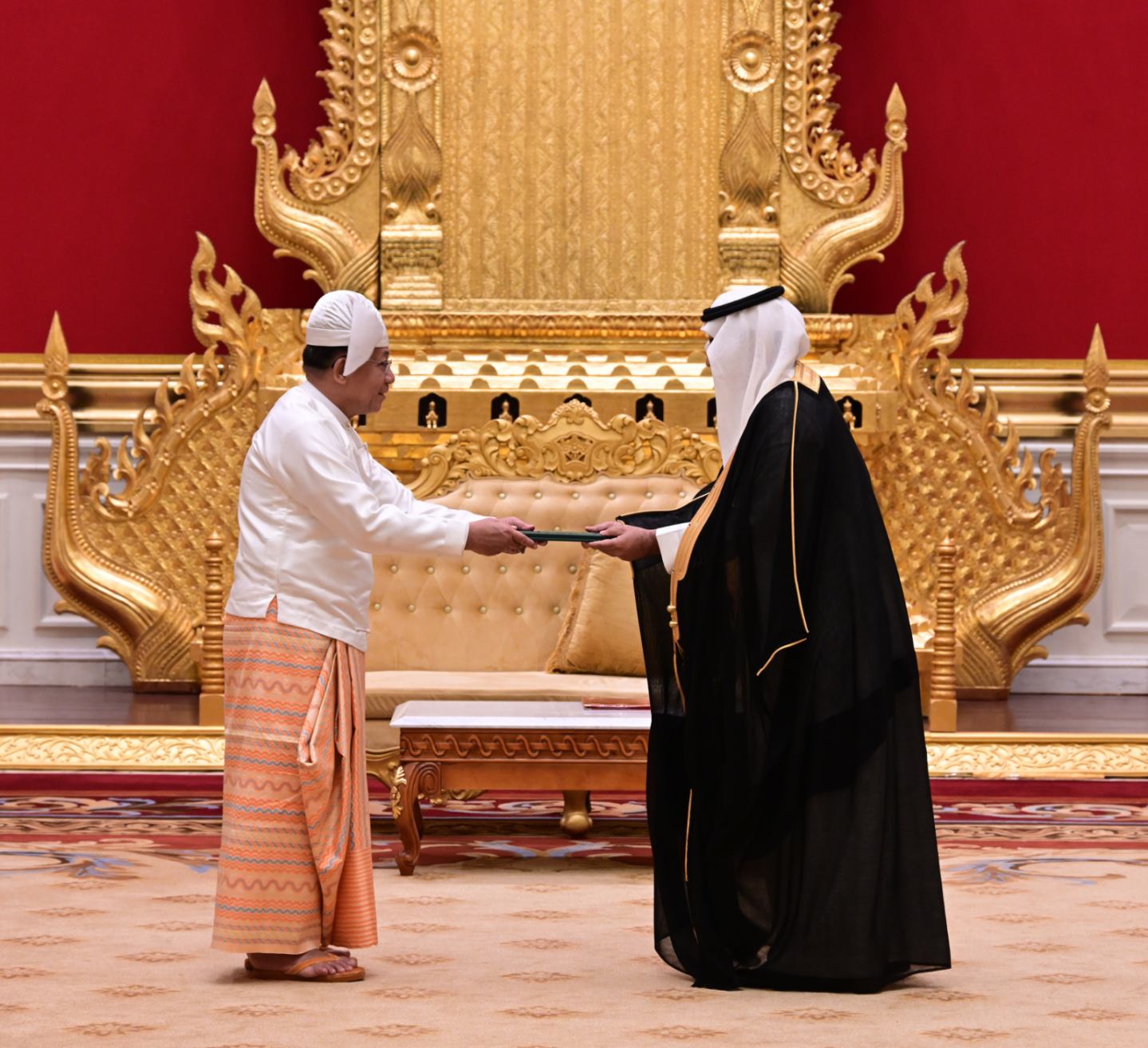 Read more about the article ပြည်ထောင်စုသမ္မတ မြန်မာနိုင်ငံတော်ယာယီသမ္မတထံ မြန်မာနိုင်ငံဆိုင်ရာ ဆော်ဒီအာရေဗျနိုင်ငံ သံအမတ်ကြီးက သံအမတ်ခန့်အပ်လွှာပေးအပ် (၅-၃-၂၀၂၆)