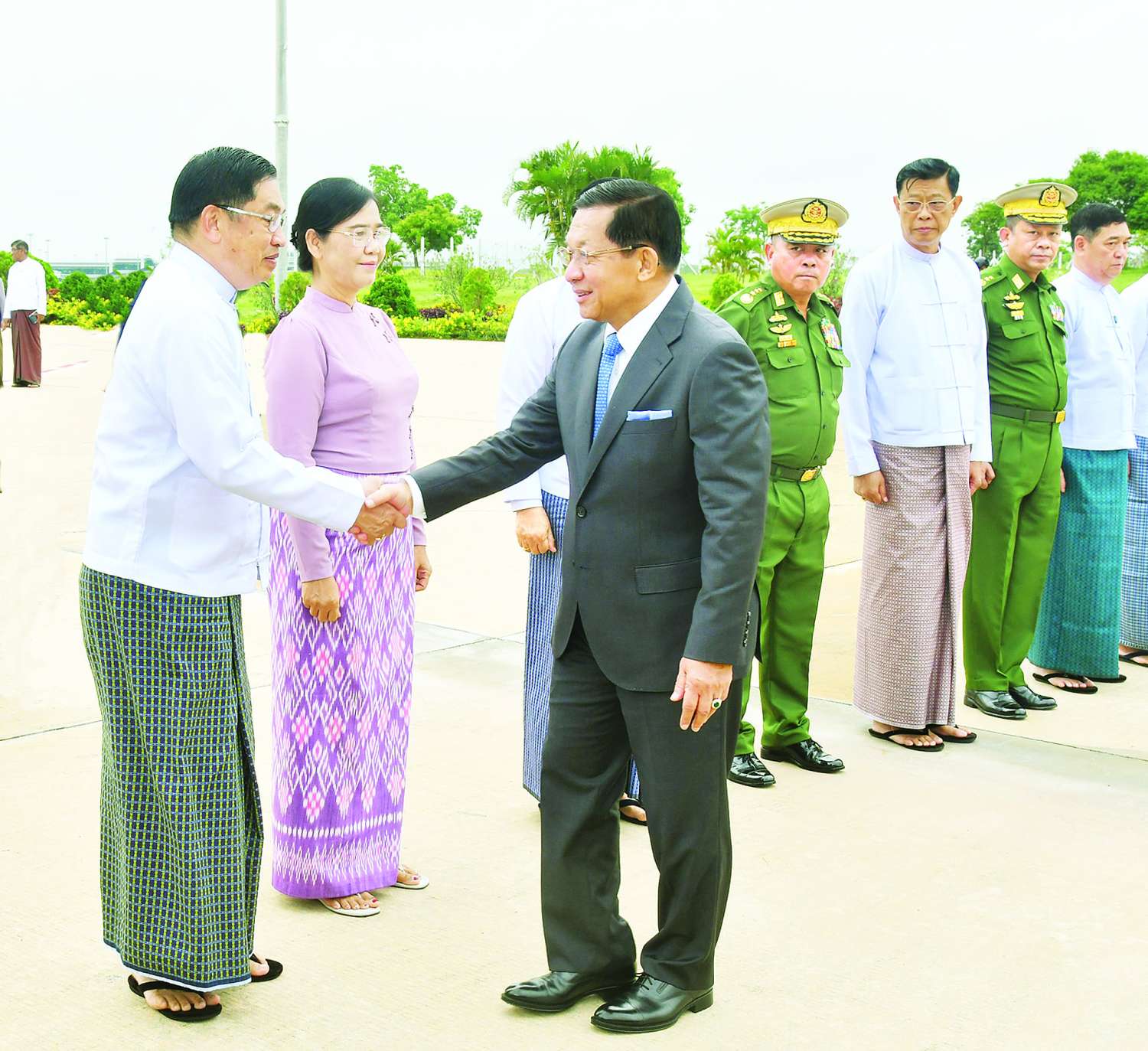 You are currently viewing ပြည်ထောင်စုသမ္မတမြန်မာနိုင်ငံတော် နိုင်ငံတော်သမ္မတ ဦးမင်းအောင်လှိုင် ဦးဆောင်သည့် မြန်မာအဆင့်မြင့်ကိုယ်စားလှယ်အဖွဲ့ အိန္ဒိယနိုင်ငံသို့ တရားဝင်ခရီးစဉ် ရောက်ရှိ (၃၀-၅-၂၀၂၆)