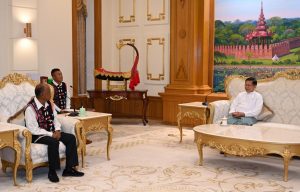 ပြည်ထောင်စုသမ္မတမြန်မာနိုင်ငံတော် နိုင်ငံတော်သမ္မတ ဦးမင်းအောင်လှိုင်ထံသို့ “ဝ”ပြည်သွေးစည်းညီညွတ်ရေးပါတီ(UWSP)မှ ဒုတိယဥက္ကဋ္ဌ ဦးကျောက်ကော်အန်း ဦးဆောင်သည့် ကိုယ်စားလှယ်အဖွဲ့က လာရောက်ဂါရဝပြုတွေ့ဆုံ (၄-၈-၂၀၂၆)