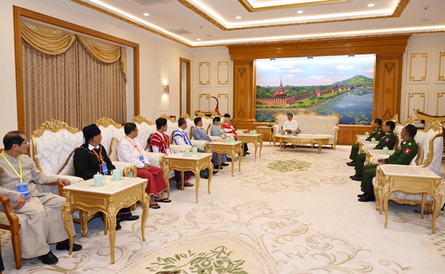 You are currently viewing နိုင်ငံတော်သမ္မတထံ  NCA (၁၁) နှစ်မြောက်နှစ်ပတ်လည်နေ့ အထိမ်းအမှတ်အခမ်းအနားသို့ တက်ရောက်ခဲ့သည့် EAOs ခေါင်းဆောင်များနှင့် ကိုယ်စားလှယ်များက လာရောက်ဂါရဝပြုတွေ့ဆုံ (၁၅-၁၀-၂၀၂၆)